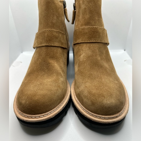 NWOT Eileen Fisher Cargo Platform Wedge Ankle Bootie. Color: Savana Size: 6.5 - Picture 15 of 15